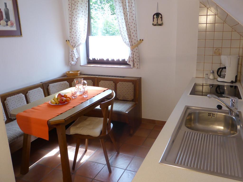 Haus Lechthaler Apartment Aflenz Kurort Ruang foto